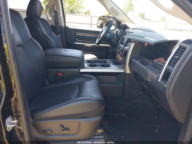 3C6UR5NL9JG276737 RAM 2500