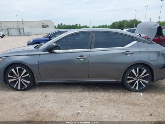 1N4BL4CVXKN310876 Nissan 2019