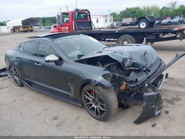 2019 KIA STINGER KNAE55LC2K6056528