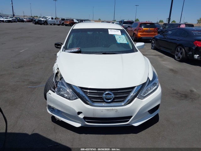 1N4AL3AP0HN330976 Nissan 2017