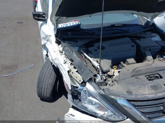 1N4AL3AP0HN330976 Nissan 2017