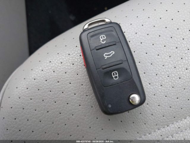1VWBT7A38HC052307 Volkswagen Passat 1.8t Se