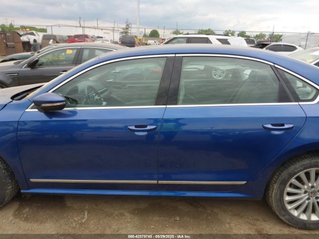 1VWBT7A38HC052307 Volkswagen Passat 1.8t Se