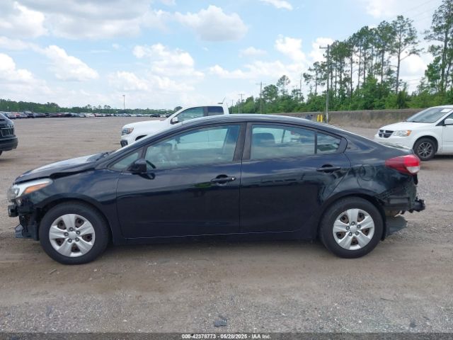 3KPFL4A77HE139985 KIA FORTE LX