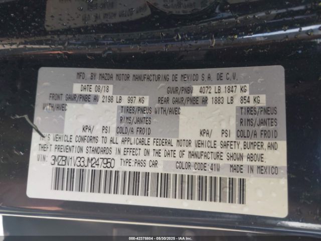 2018 MAZDA MAZDA3 3MZBN1V33JM247950 Photo 8