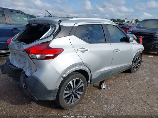 42378817 :رقم المزاد ، 3N1CP5CV7LL509798 vin ، 2020 Nissan Kicks Sv Xtronic Cvt مزاد بيع
