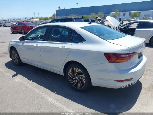3VWG57BU8KM040476 Volkswagen 1.4 tsi