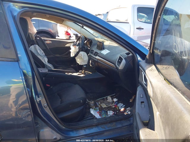 2017 MAZDA MAZDA3 3MZBN1K76HM102502 Photo 4