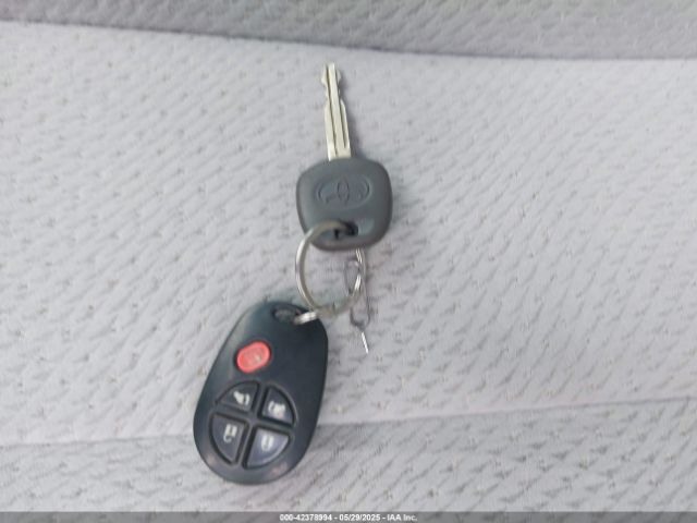 5TDKK3DC8ES516801 Toyota Sienna Le V6 8 Passenger