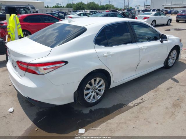 2019 TOYOTA CAMRY 4T1B11HK6KU276241 Photo 3