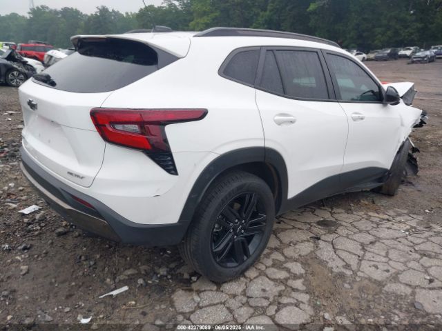 2024 CHEVROLET TRAX KL77LKE28RC189212 Photo 3