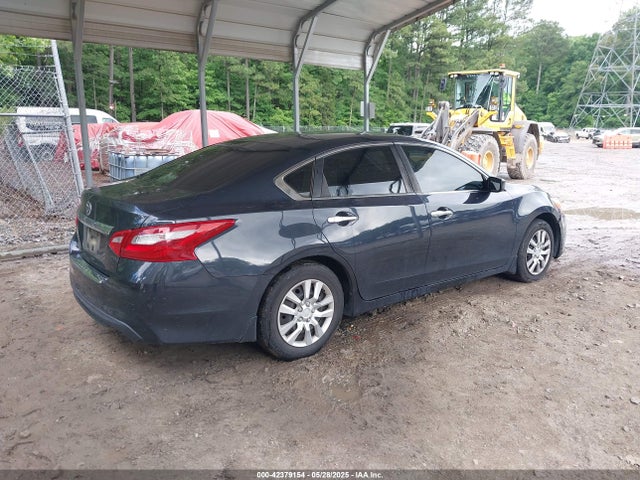 1N4AL3AP3JC158671 Nissan Altima 2.5 S