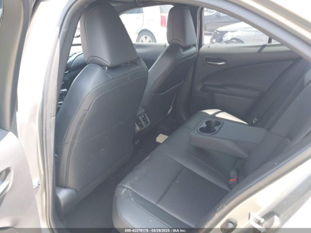 JTHU9JBH2K2018053 Lexus UX 250H