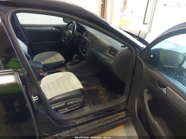 3VWD17AJ9GM265454 Volkswagen 1.8t