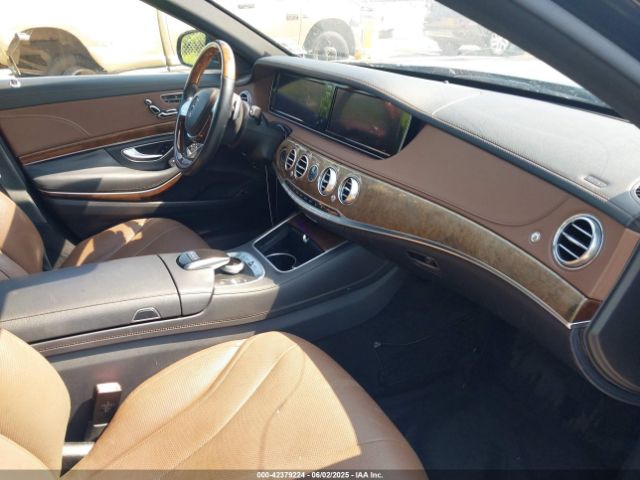 2015 MERCEDES-BENZ S 550 WDDUG8CB9FA074227 Photo 4