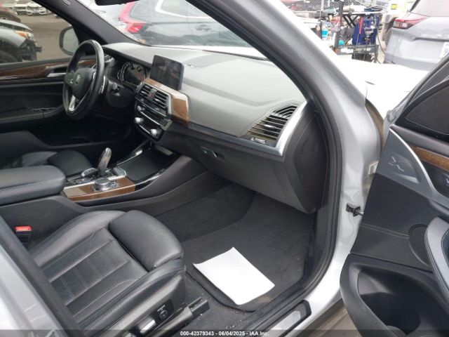 2018 BMW X3 5UXTR9C52JLD68860 Photo 4