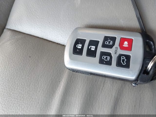 2017 TOYOTA SIENNA 5TDYZ3DC2HS864152 Photo 10
