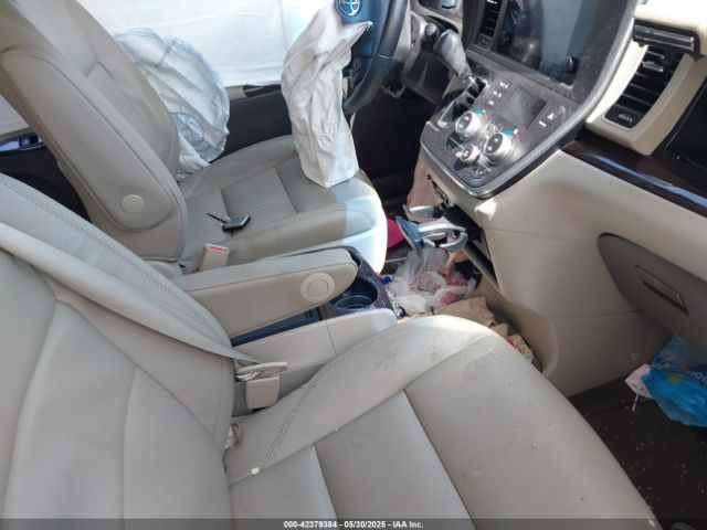 2017 TOYOTA SIENNA 5TDYZ3DC2HS864152 Photo 4