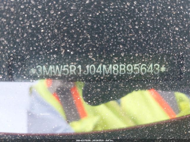3MW5R1J04M8B95643 BMW 3 Series 330i