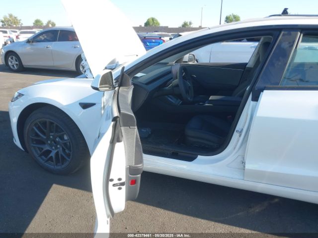 2025 TESLA MODEL 3 5YJ3E1EA7SF984435 Photo 4