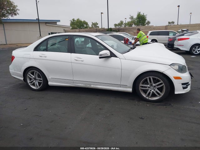 WDDGF4HB7EA908236 Mercedes-Benz C-Class
