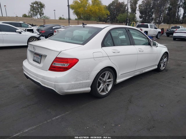 WDDGF4HB7EA908236 Mercedes-Benz C-Class