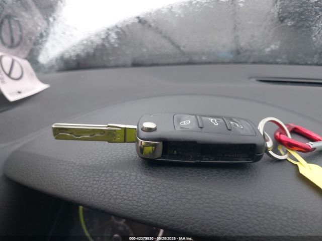 WVGCV3AX7EW529179 Volkswagen Tiguan