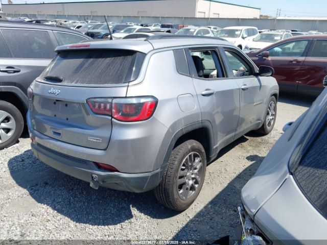 2018 JEEP COMPASS 3C4NJCBBXJT102753 Photo 3