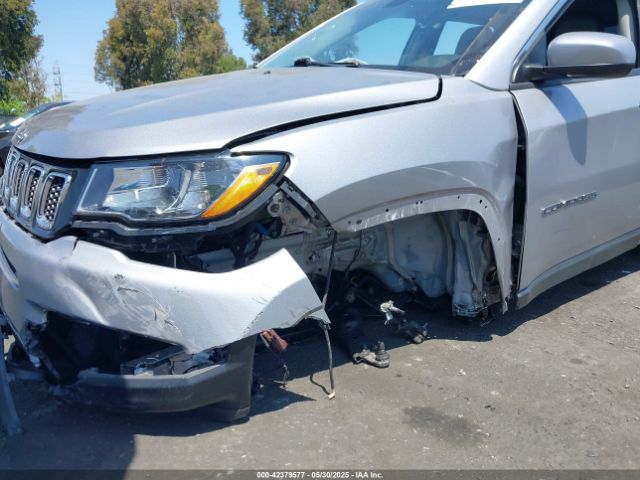 2018 JEEP COMPASS 3C4NJCBBXJT102753 Photo 5
