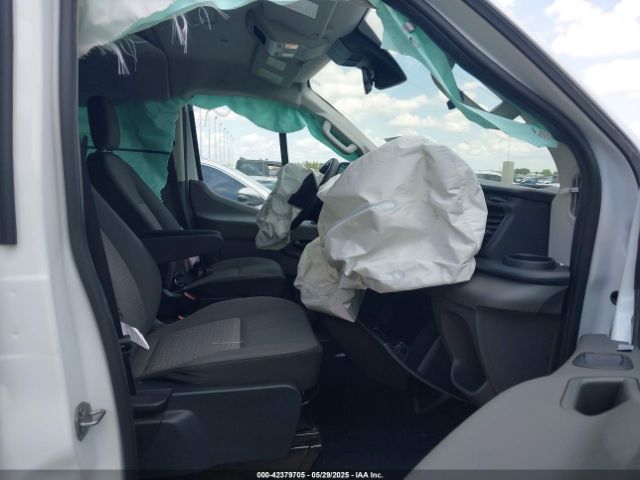 1FBAX2Y8XPKA68850 Ford Transit-350 Passenger Van Xlt