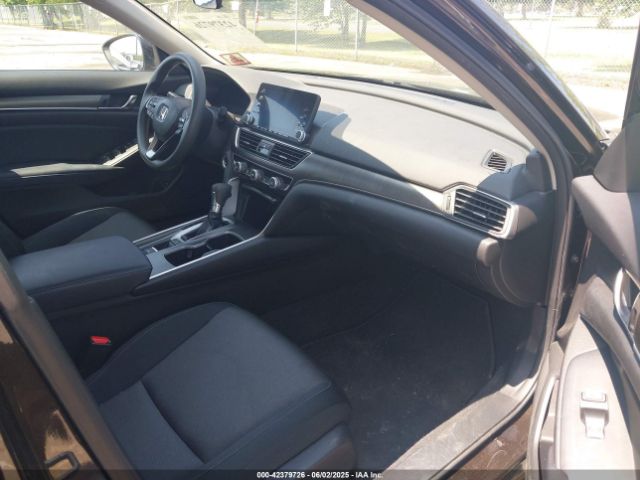 1HGCV1F15JA118000 Honda ACCORD LX