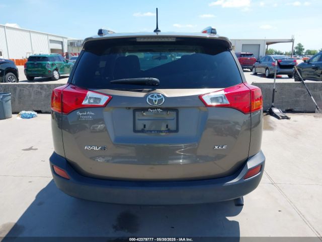 2T3WFREV0EW116996 Toyota Rav4 Xle