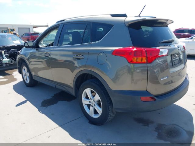2T3WFREV0EW116996 Toyota Rav4 Xle