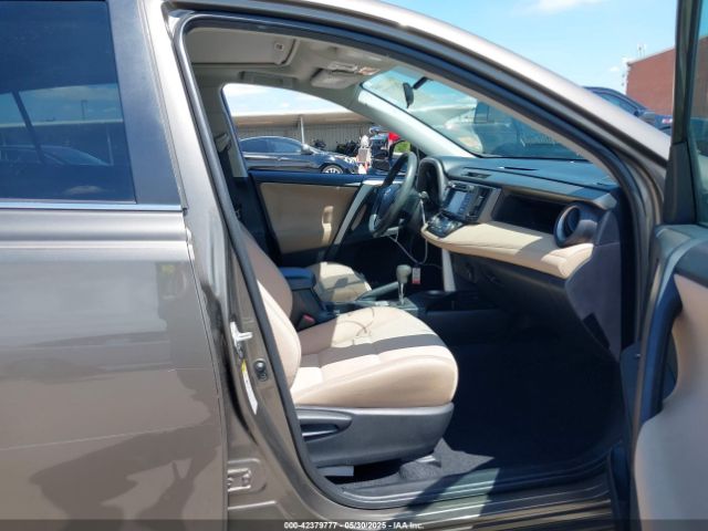 2T3WFREV0EW116996 Toyota Rav4 Xle