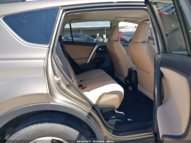 2T3WFREV0EW116996 Toyota Rav4 Xle
