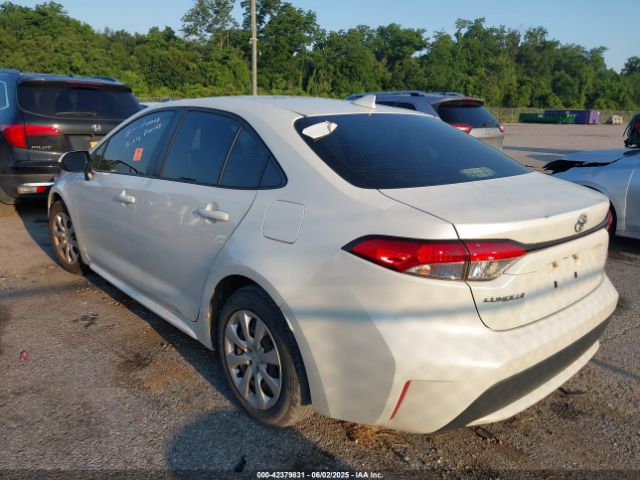 JTDEPMAE1MJ155529 Toyota COROLLA LE