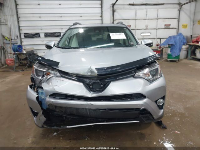 JTMRFREV6JJ248876 Toyota Rav4 Xle
