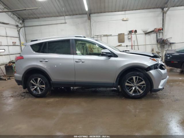 JTMRFREV6JJ248876 Toyota Rav4 Xle