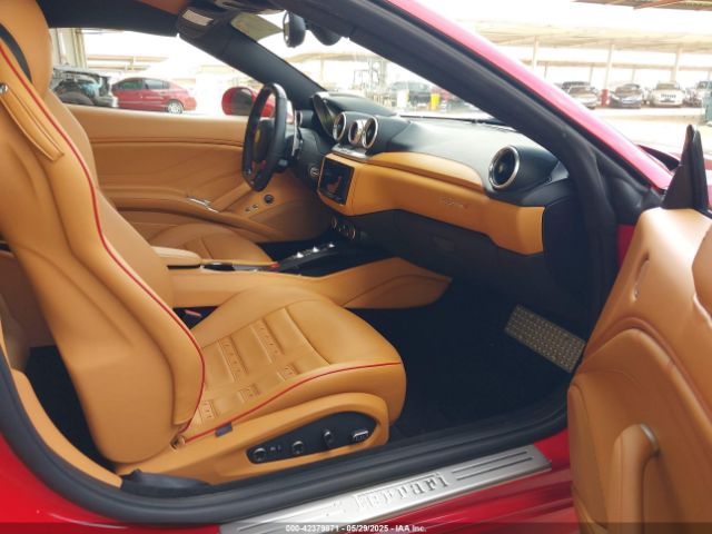 ZFF77XJA5F0211604 Ferrari CALIFORNIA T