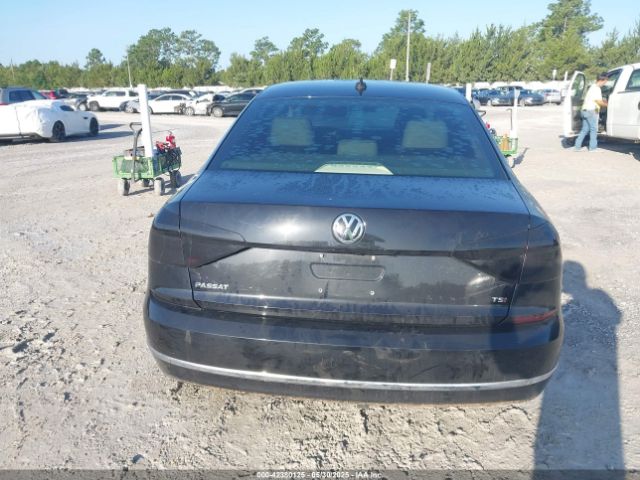 1VWAA7A30JC019938 Volkswagen 2.0 tsi