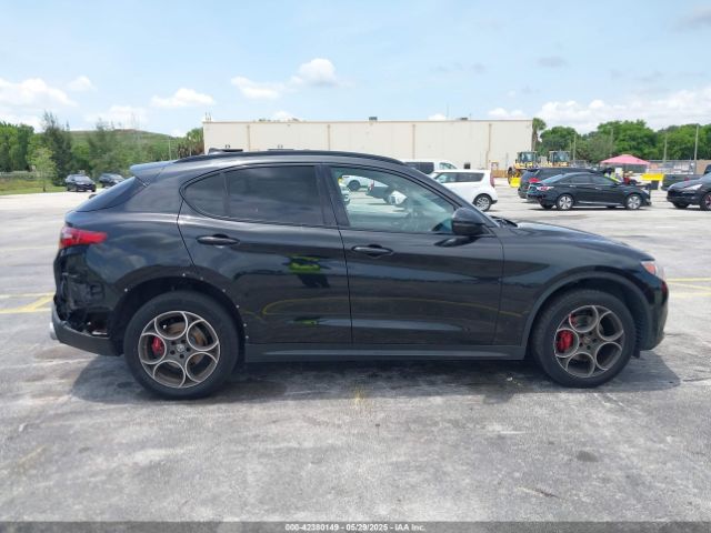 ZASFAKPN8J7B58624 Alfa Romeo Stelvio Sport Awd