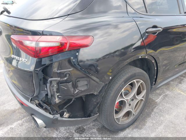 ZASFAKPN8J7B58624 Alfa Romeo Stelvio Sport Awd