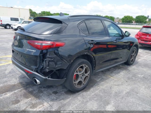 ZASFAKPN8J7B58624 Alfa Romeo Stelvio Sport Awd