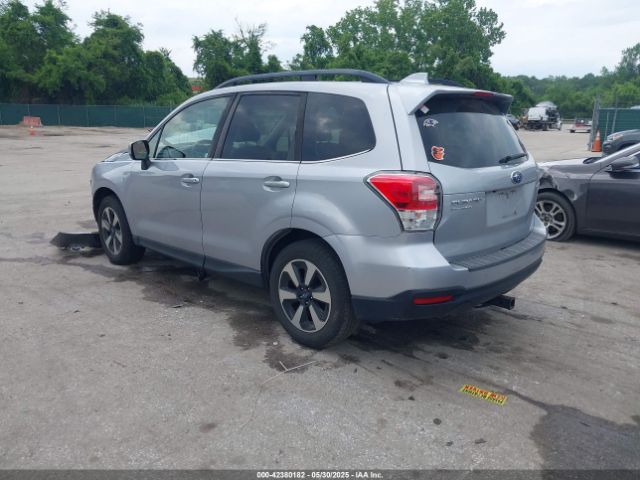 2017 SUBARU FORESTER JF2SJALC7HH521507 Photo 2