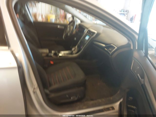 3FA6P0HD9GR119162 Ford FUSION SE