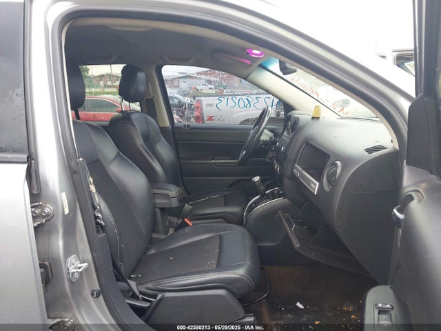 1C4NJCBA8GD699861 Jeep Compass Sport Se