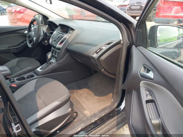 1FADP3F25EL379421 Ford FOCUS SE