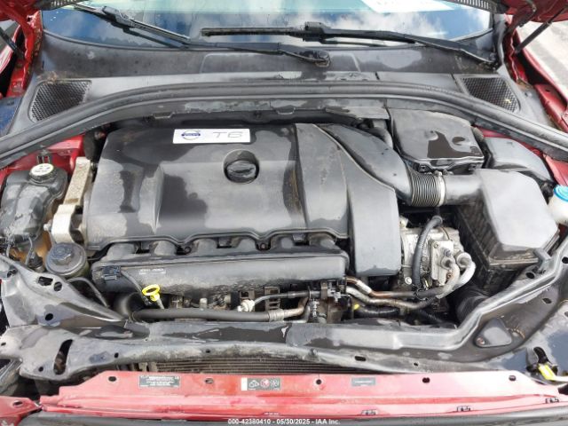 2015 VOLVO XC60 YV4902RKXF2669393 Photo 9