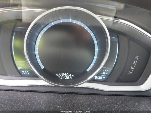 2015 VOLVO XC60 YV4902RKXF2669393 Photo 6