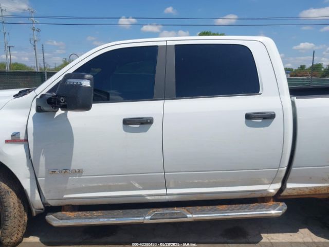 3C6UR5DL4RG338638 RAM 2500 Big Horn  4x4 6'4 Box